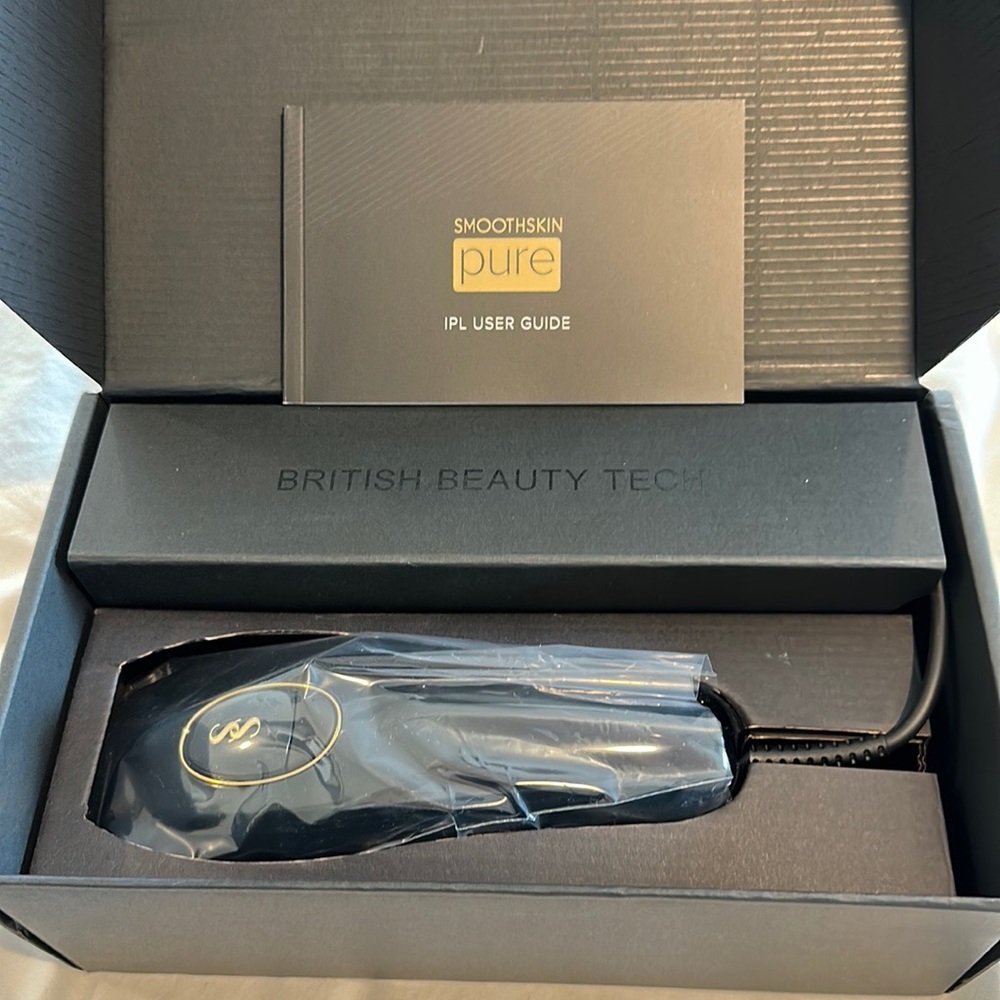 Never Been Opened: SmoothSkin Pure Fit Hair Removal System